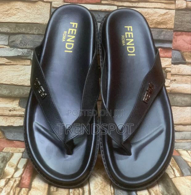 Fendi Sandals 
Sizes 40-45 - thumbnail 2