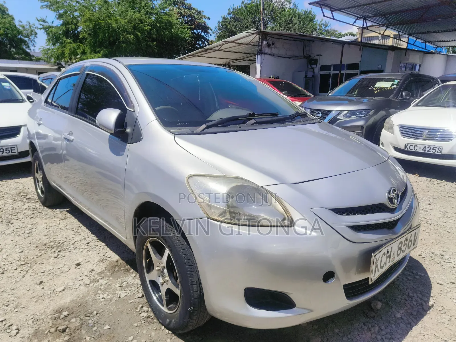 Toyota Belta 2013 Silver