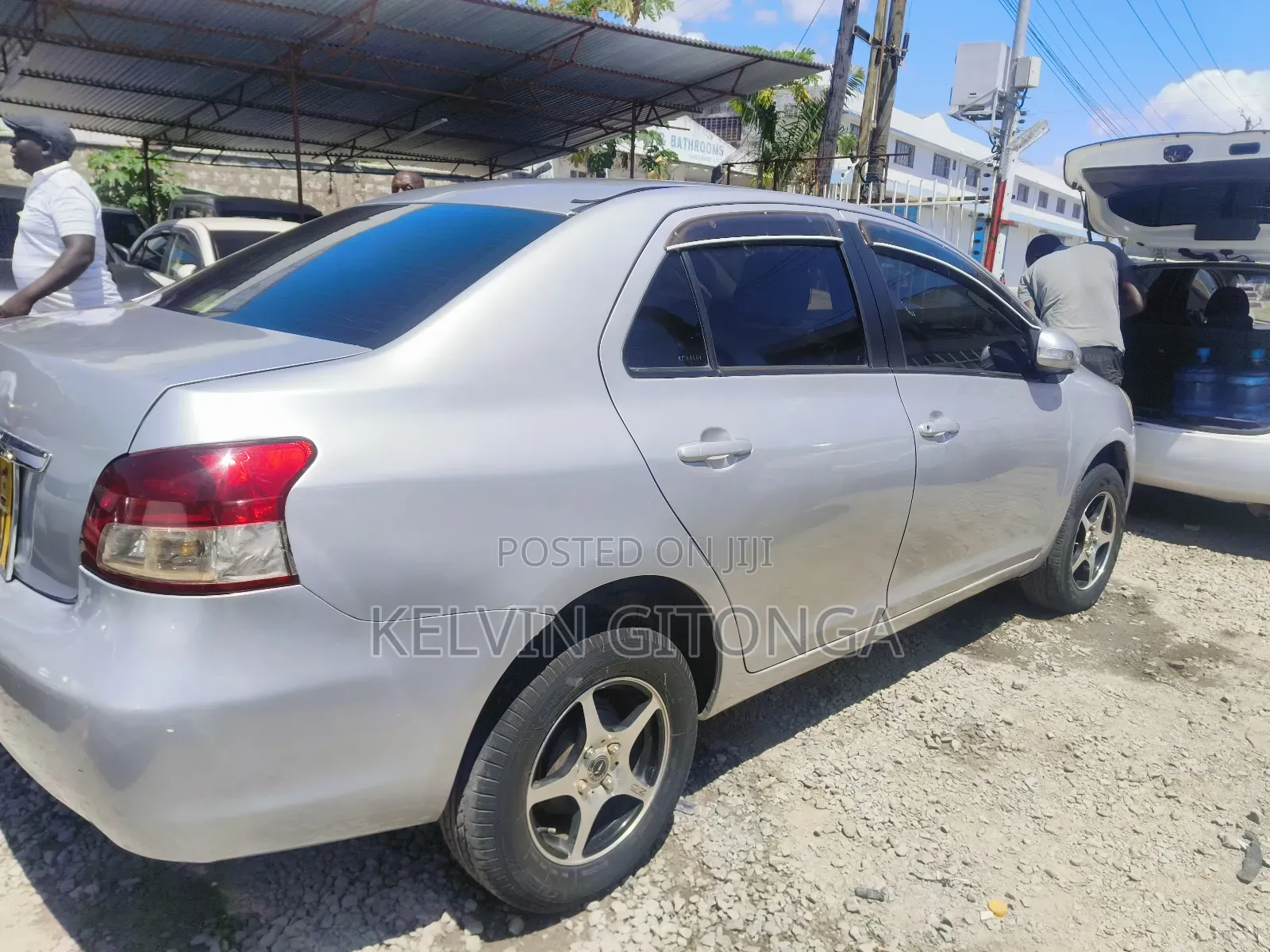 Toyota Belta 2013 Silver