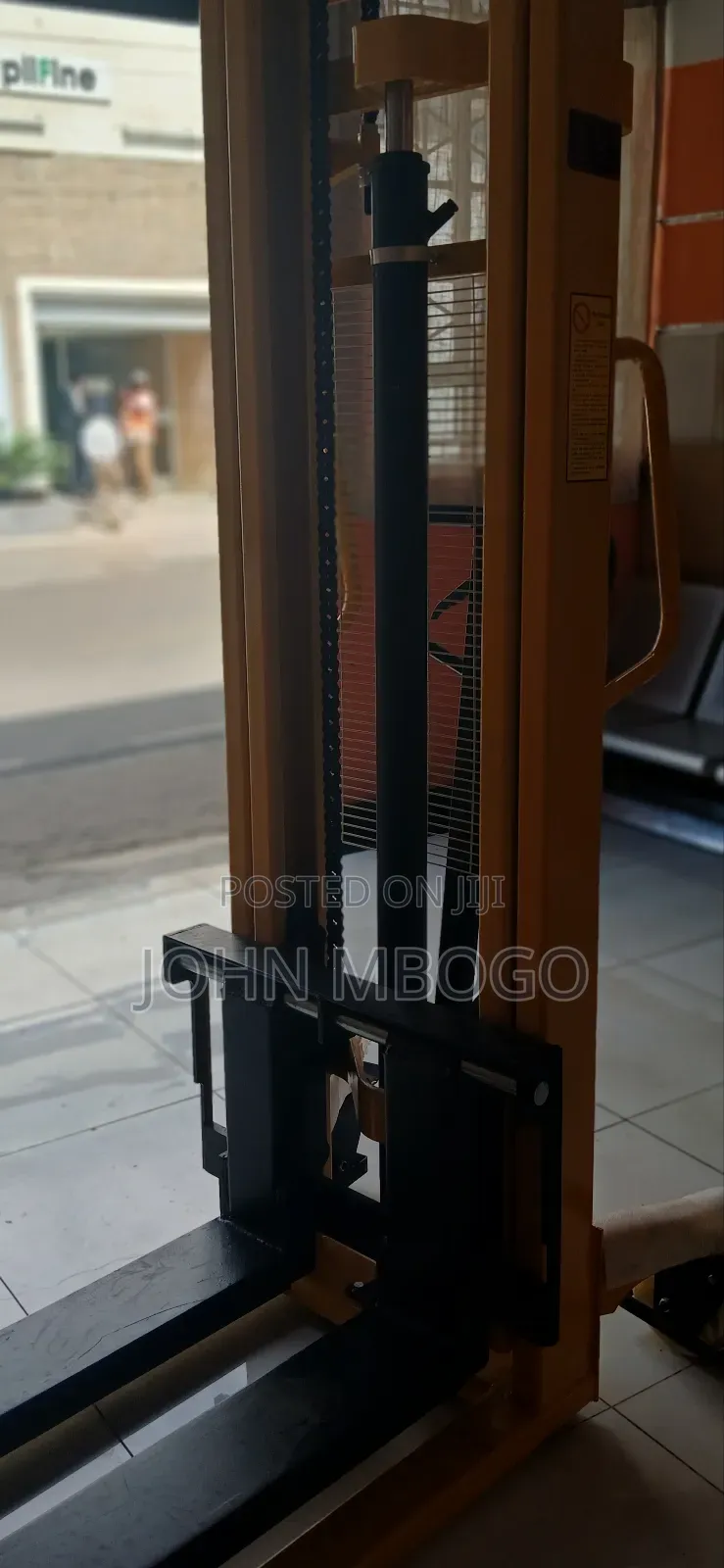2000kg Hydraulic Manual Stacker.