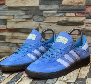 Manchester City Sergio Aguero Adidas Spezial Blue Trainers