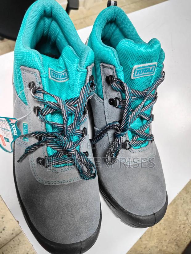 Safety Boots - main view