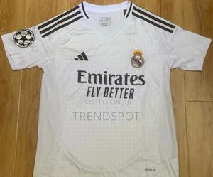 Real Madrid Home Kit Fan Version Sizes S,M,L - main view