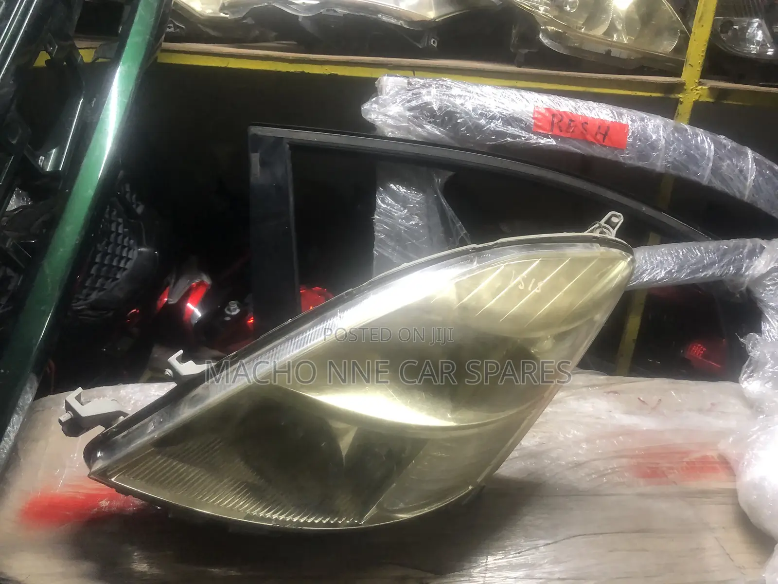 Toyota Isis 2005 Xenon Headlight