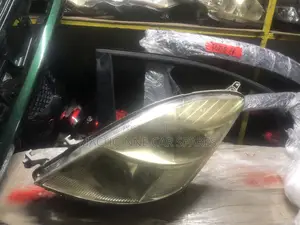 Toyota Isis 2005 Xenon Headlight
