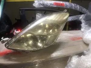 Toyota Isis 2005 Xenon Headlight