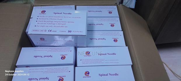 Spinal Needle Gauge 25/Gauge 22