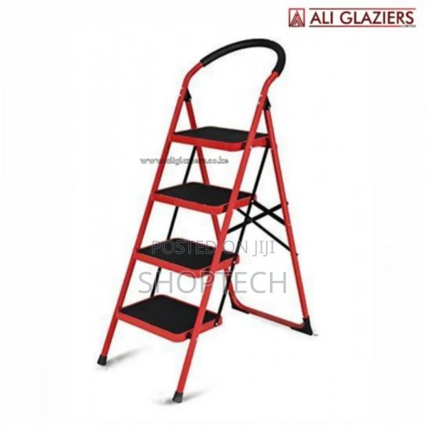4 Step Ladder - main view