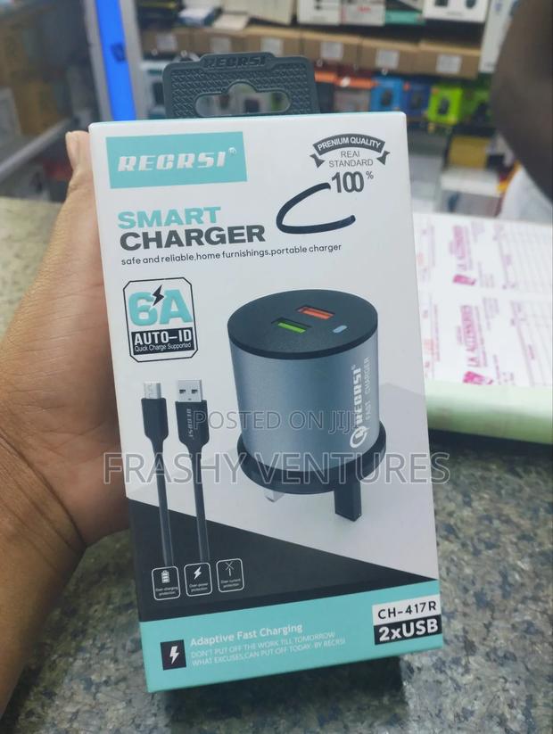 2*USB Smart Charger 6A - main view