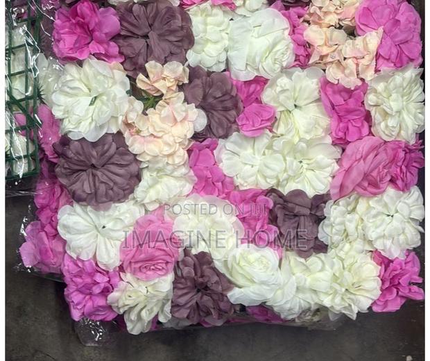 Decorated White Flowers Wall Panels/Hedges