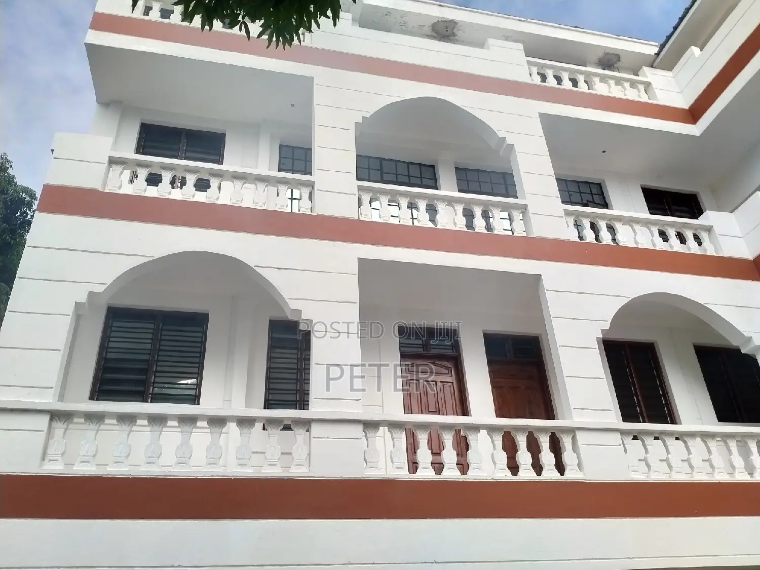 Van Interior and Exterior Decorators/ Painters