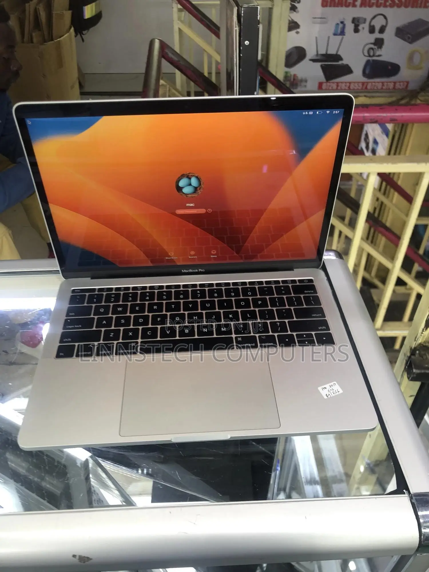 Laptop Apple MacBook Pro 2017 8GB Intel Core I5 SSD 256GB