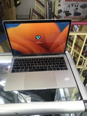 Laptop Apple MacBook Pro 2017 8GB Intel Core I5 SSD 256GB