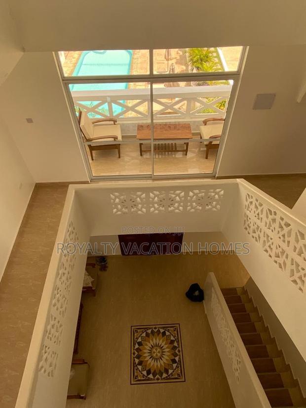 4 Bedroom Private Villa in Diani Beach With Swimming Pool. - thumbnail 6