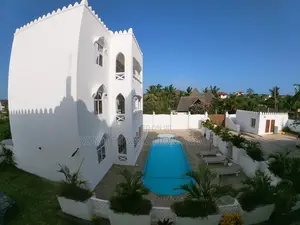 4 Bedroom Private Villa in Diani Beach With Swimming Pool.