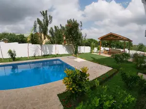 4 Bedroom Private Villa in Diani Beach With Swimming Pool.