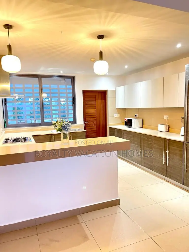 3 Br Beachfront Penthouse Apartment at Xanado Beach Apartments