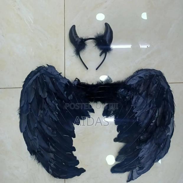 Halloween Black W - thumbnail 2