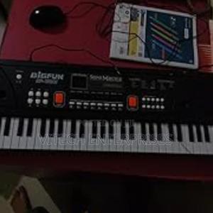 61 Key Piano Keyboard - thumbnail 2