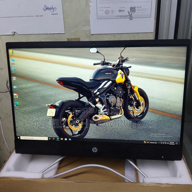 Desktop Computer HP 200 G4 All-in-One 12GB Intel Core I5 HDD 1T - main view