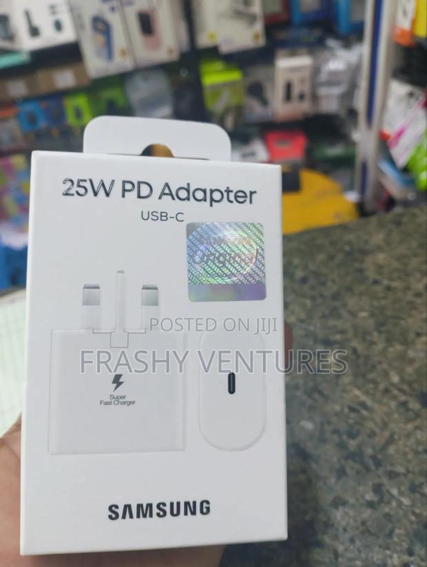 Samsung 25w Adapter and Cable - main view
