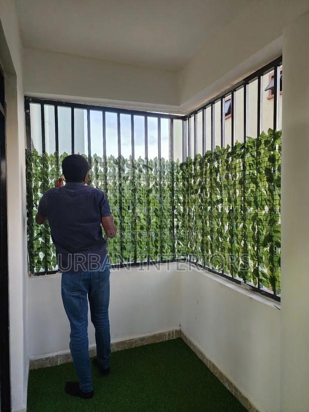 Artificial Green Balcony Fence - thumbnail 2