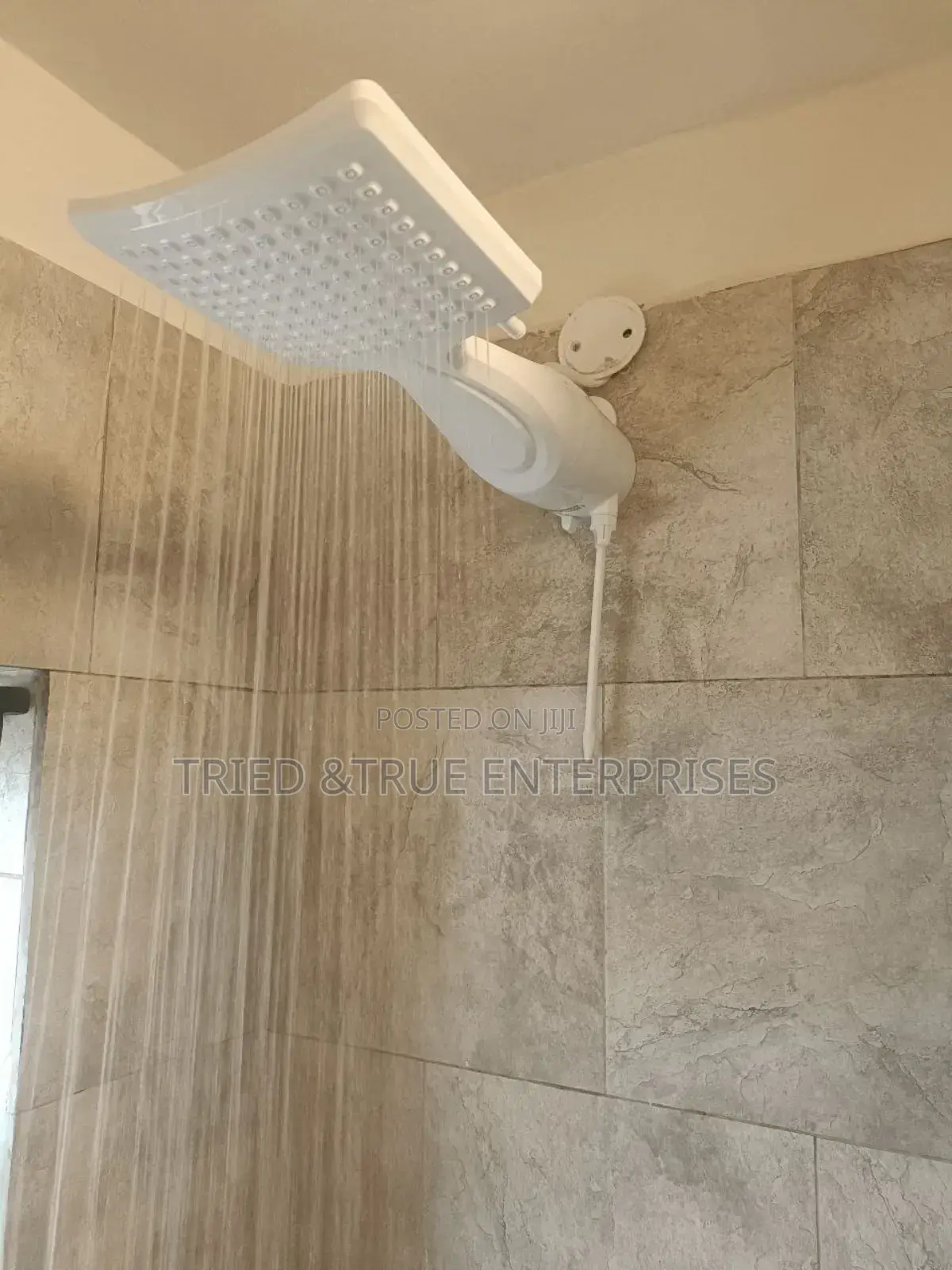 Loren Instant Shower Gw3