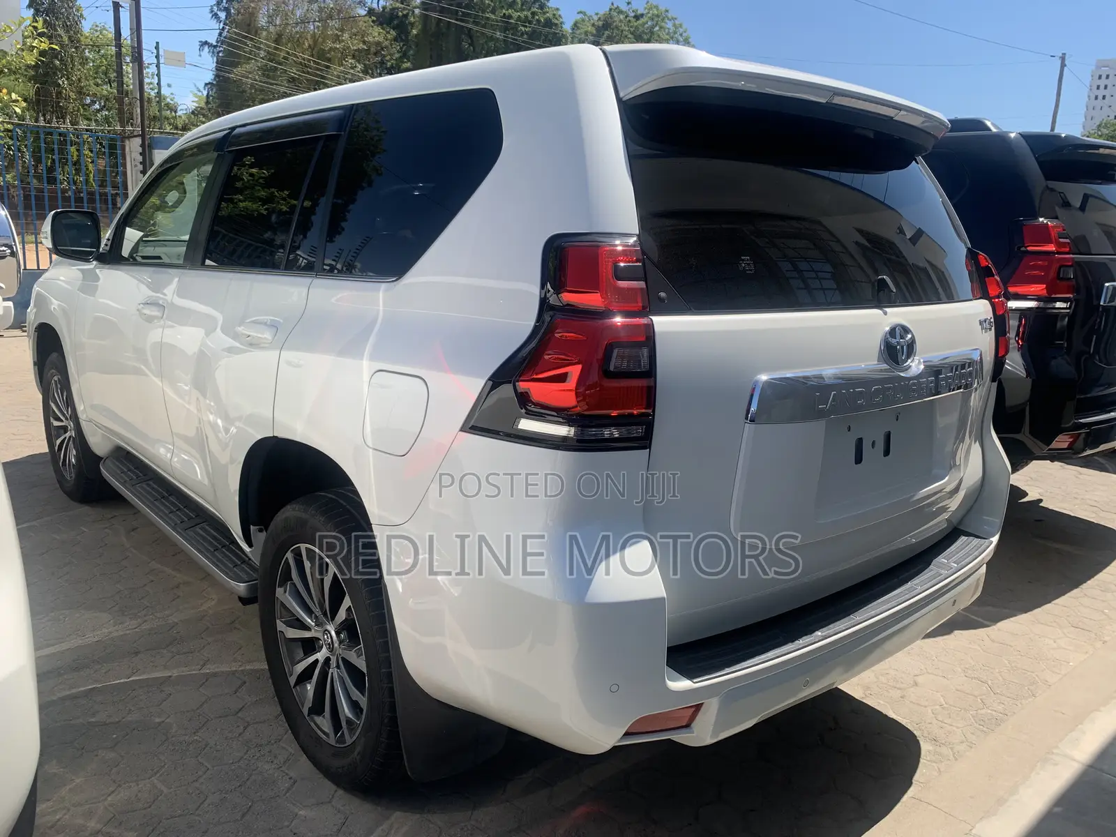Toyota Land Cruiser Prado 2.8 2017 Off white