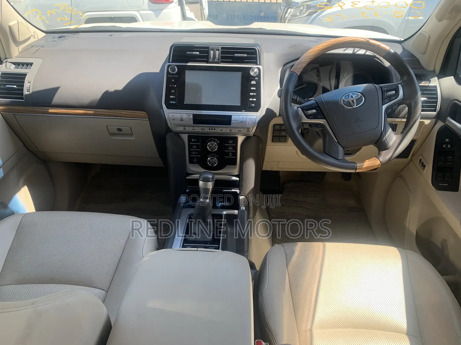 Toyota Land Cruiser Prado 2.8 2017 Off white