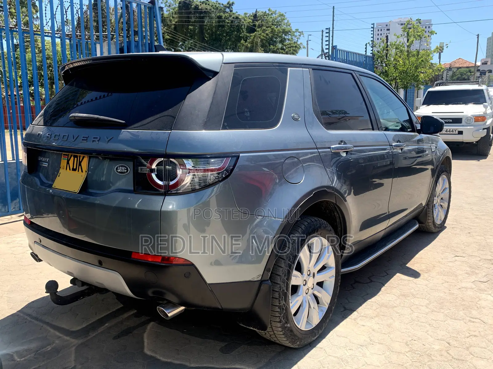 Land Rover Discovery HSE Luxury 4x4 2017 Gray