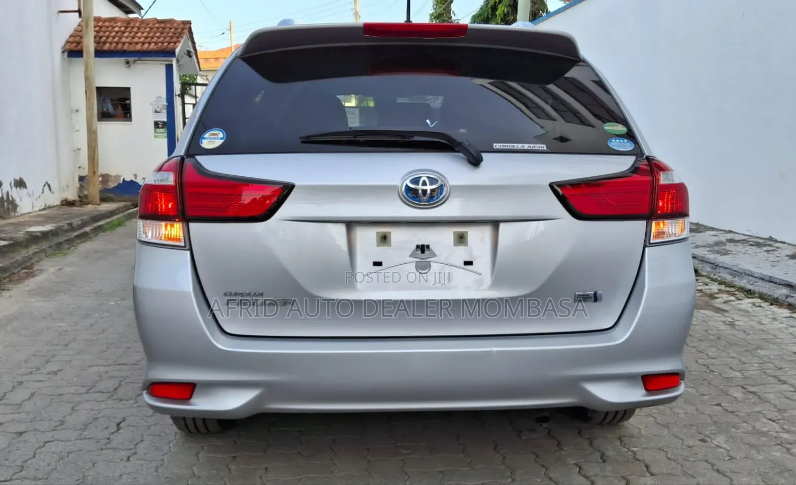 Toyota Corolla Fielder 1.5 Hybrid FWD 2018 Silver