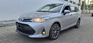 Toyota Corolla Fielder 1.5 Hybrid FWD 2018 Silver