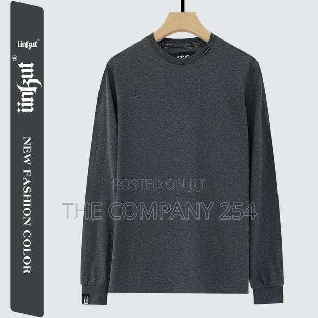 Sweatshirts Restocked Size M to 3xl - thumbnail 7