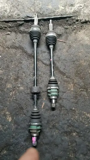 Daihatsu Mira Driveshafts
