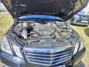 Mercedes-Benz E250 2013 Black