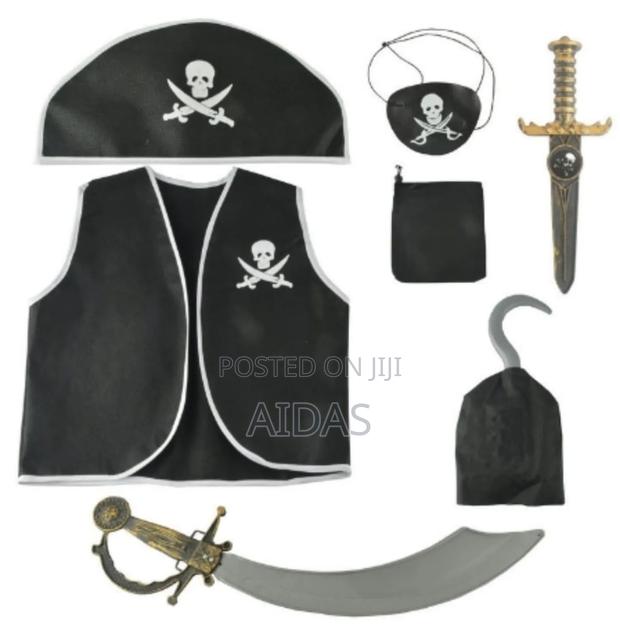 7 in 1 Pirate Halloween Party Accessory - main view