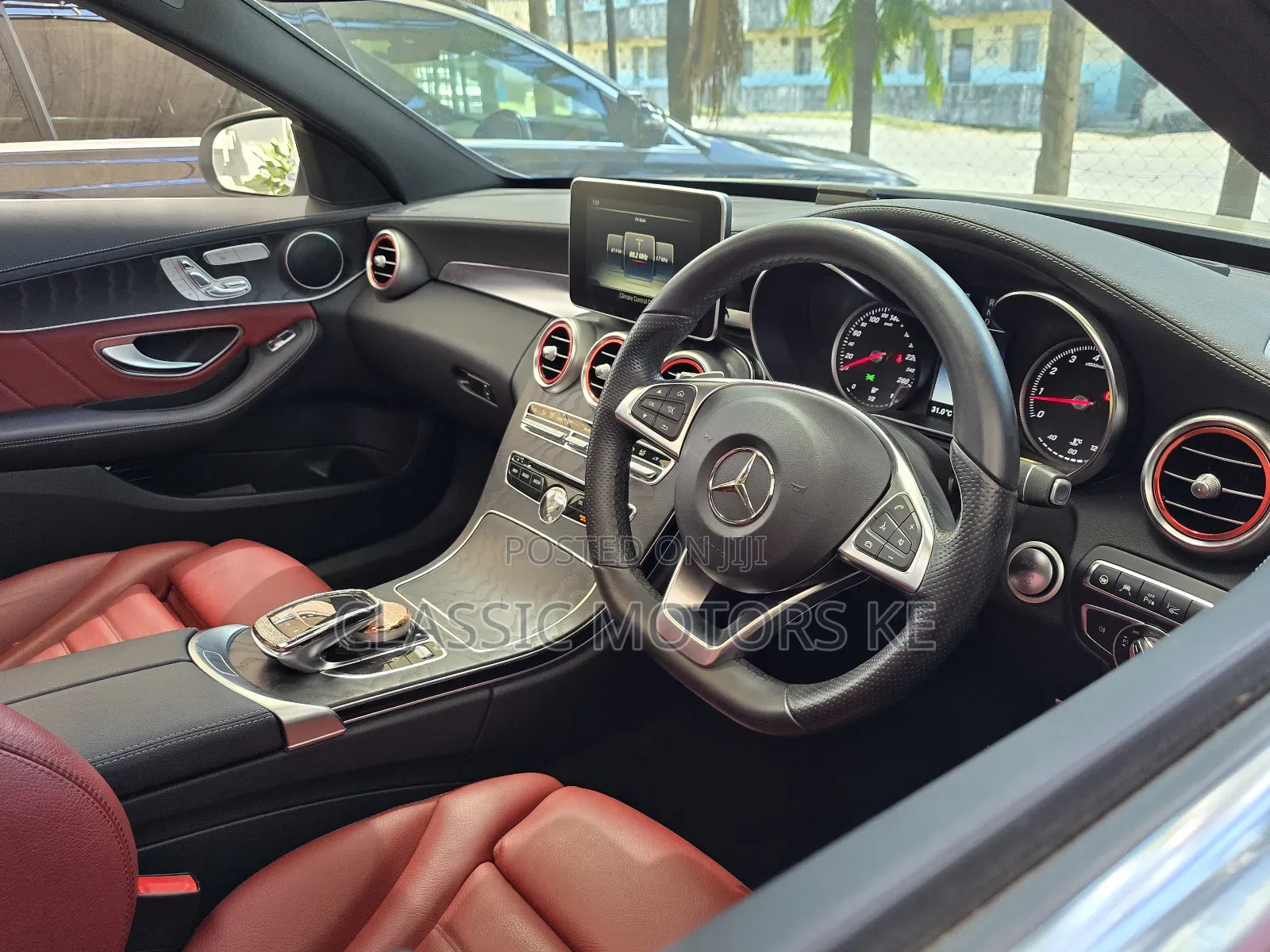 Mercedes-Benz C200 2018 White