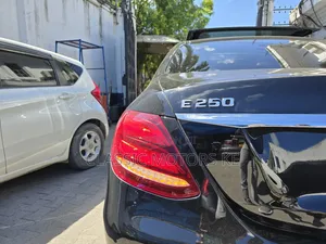 Mercedes-Benz E250 2017 Black