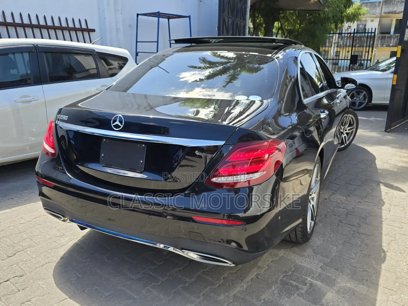 Mercedes-Benz E250 2017 Black