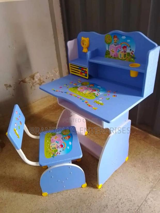 Kids Study Table - main view