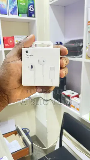 Apple iPhone 16 Wired Earphones