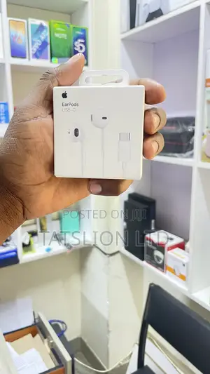 Apple iPhone 16, 16 Pro and 16 Pro Max Wired Earphones