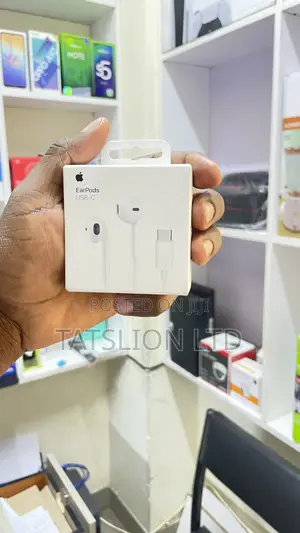 iPhone 15, 15 Pro 15 Pro Max Wired Earphones