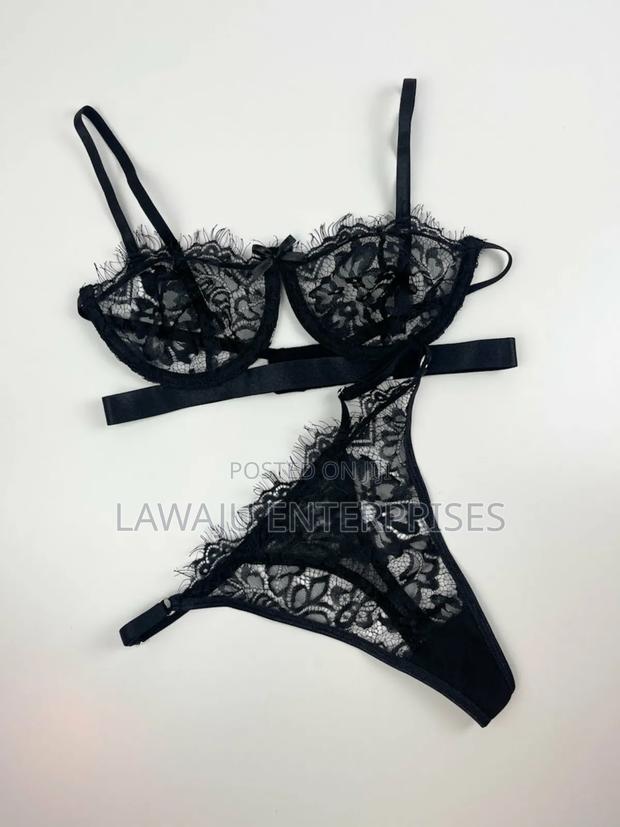 2PC Black Flower Lace Lingerie - thumbnail 2