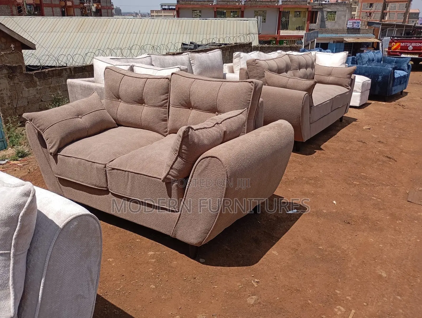 Luxurious Customized 5 Seater Sofa