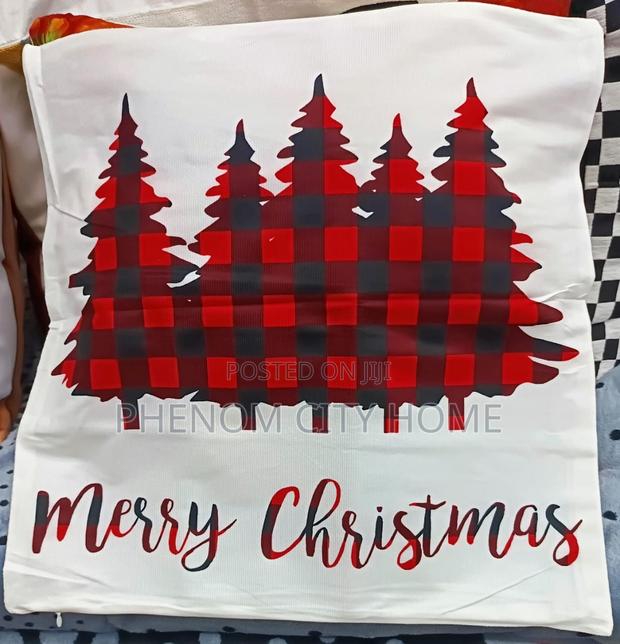 Christmas Themed Throwpillow Cases - thumbnail 3