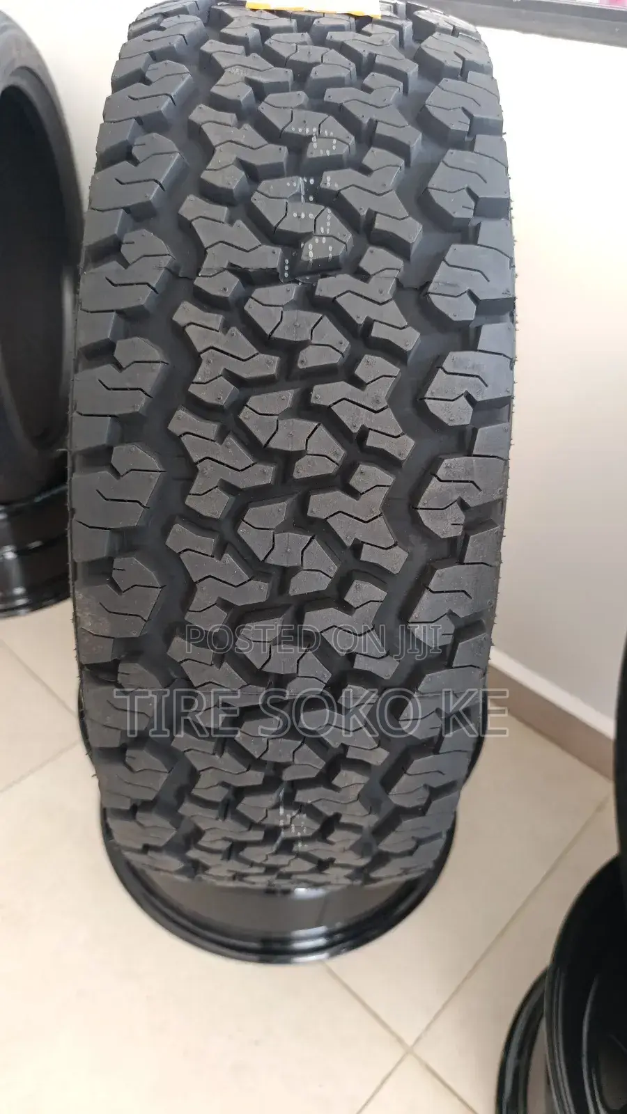 265/60r18 Maxxis At980