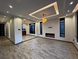 Lvt(Whitish Grey) - main view