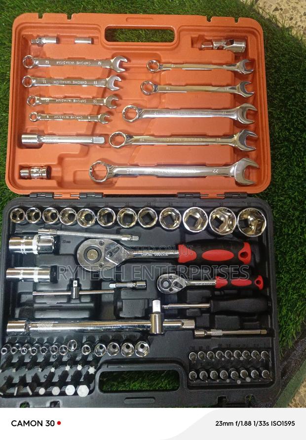 82 PCS Chrome Vanadium Socket Set - main view