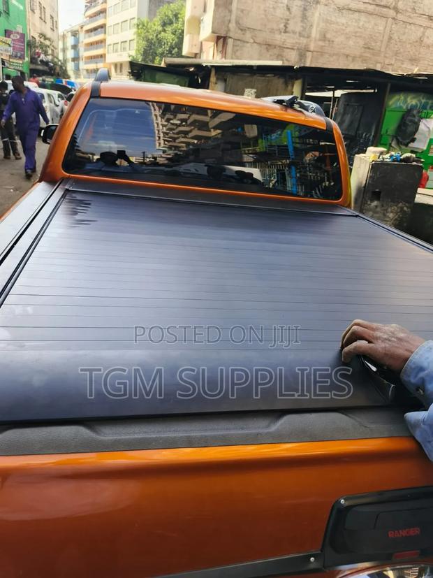 Roller Shutter Ford Ranger T6/T7 Tonneau Cover - main view